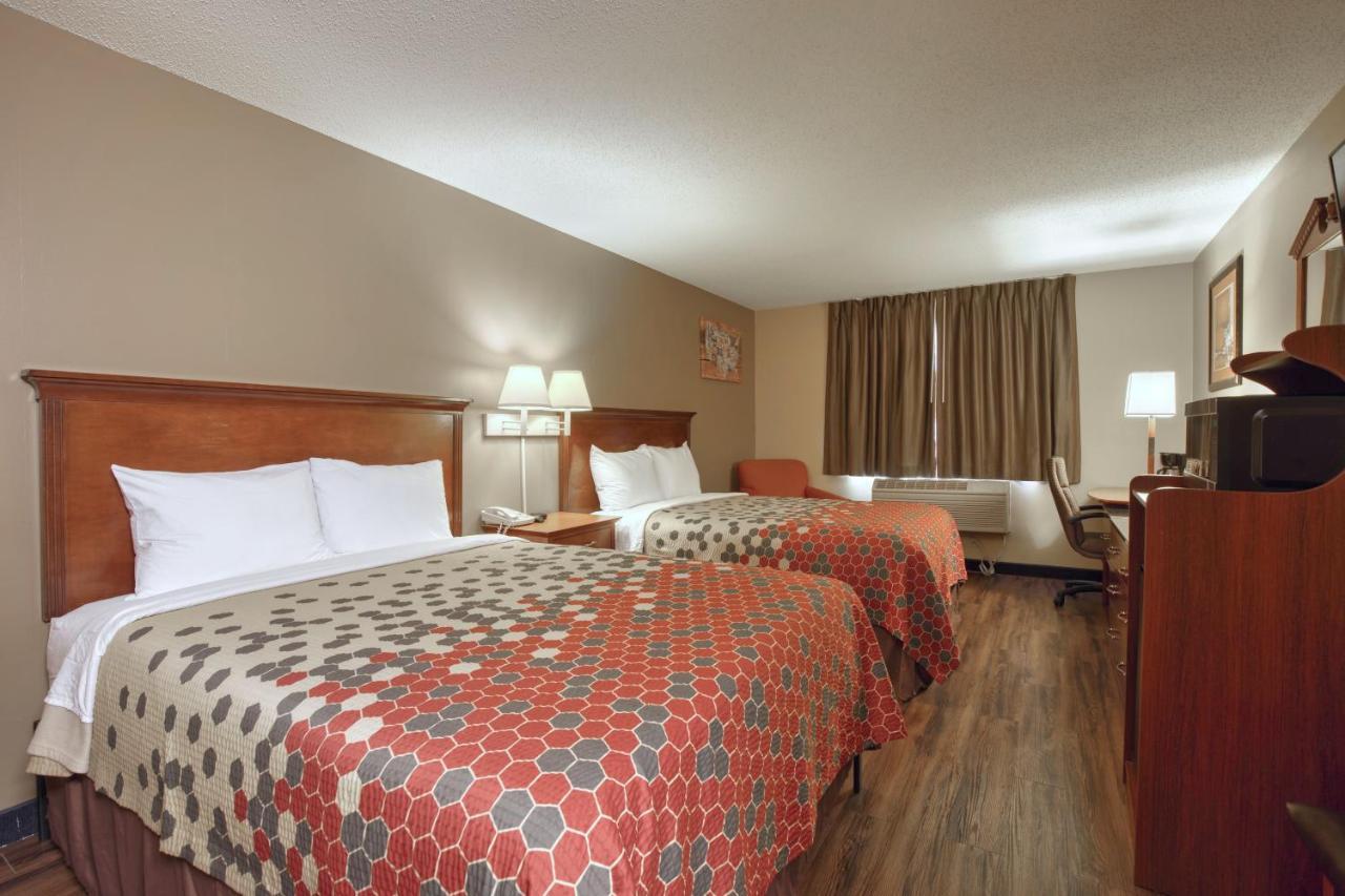 Econo Lodge Lake Mills Extérieur photo